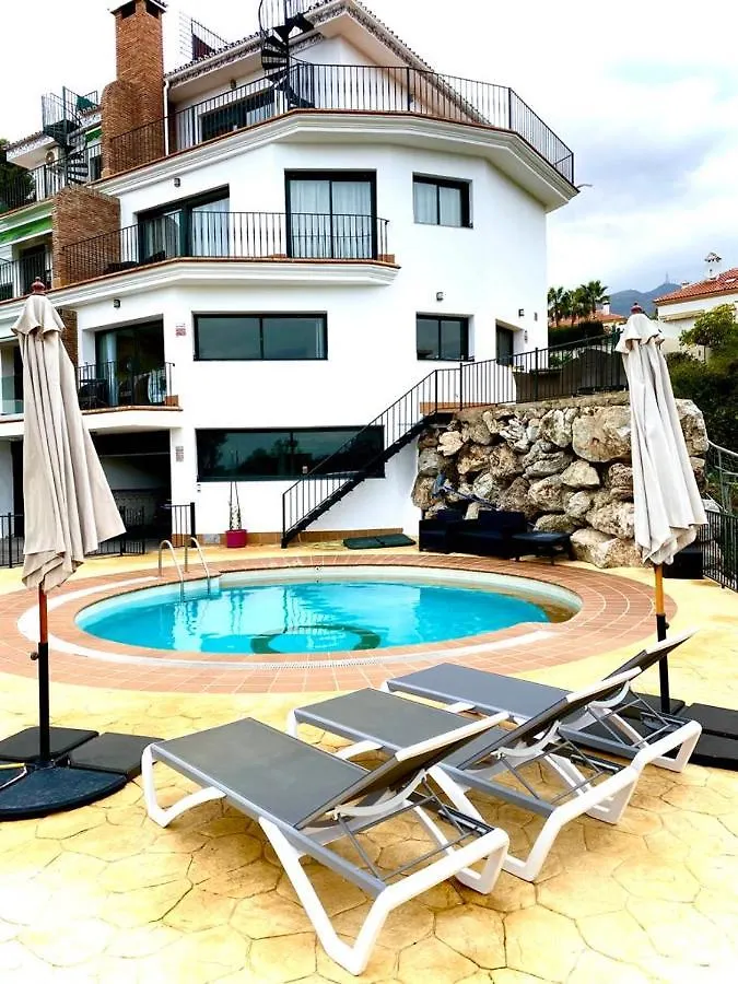 Tranquil 3 Bed Villa With Private Pool + Sea View! Benalmadena 0*,